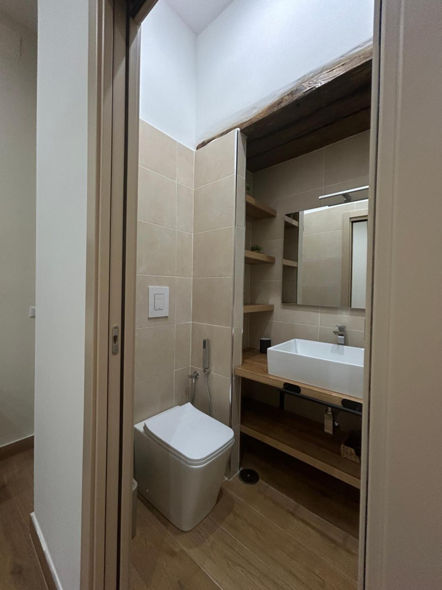 נאפולי Somnia Luxury Rooms מראה חיצוני תמונה