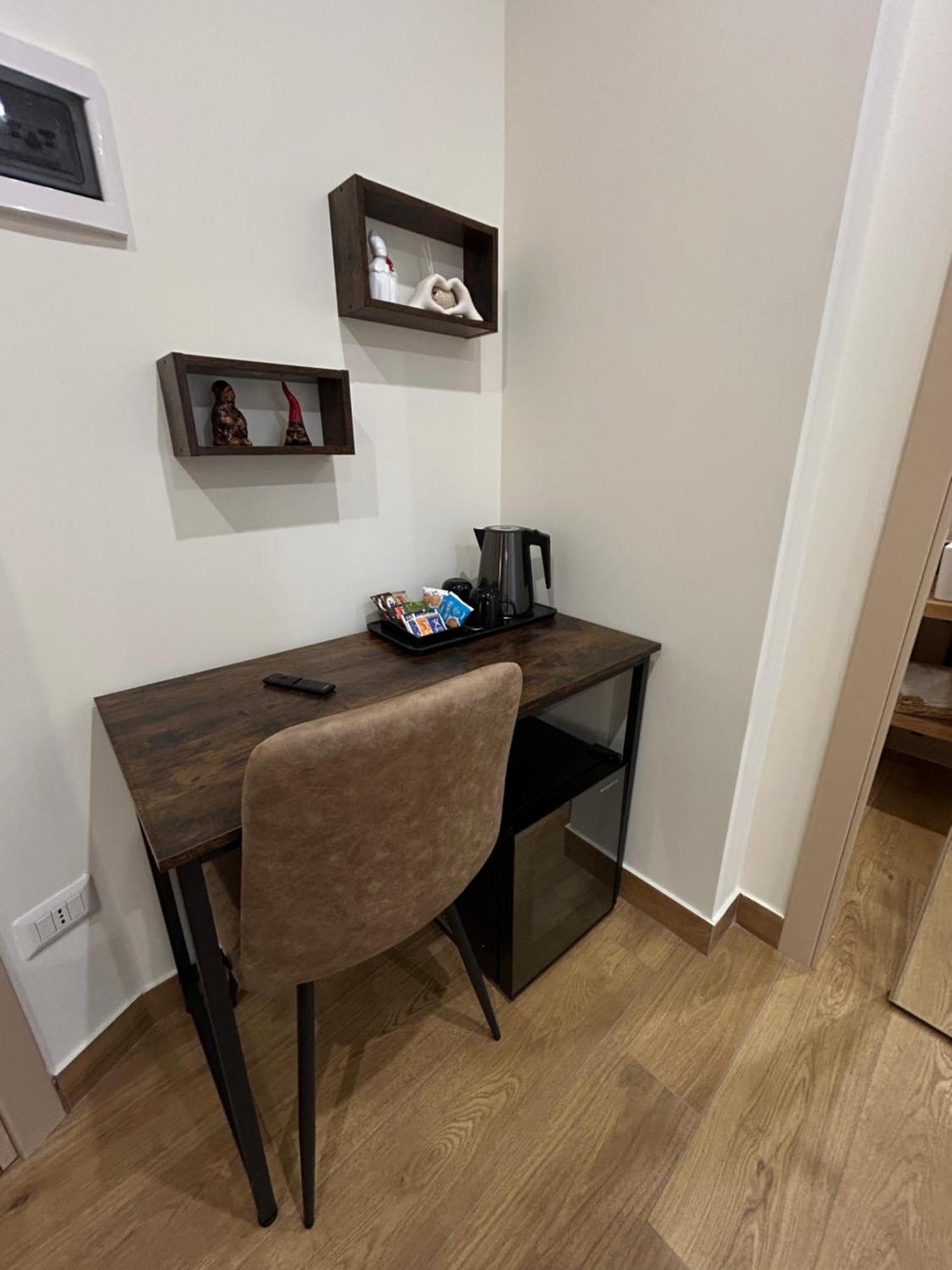 נאפולי Somnia Luxury Rooms מראה חיצוני תמונה
