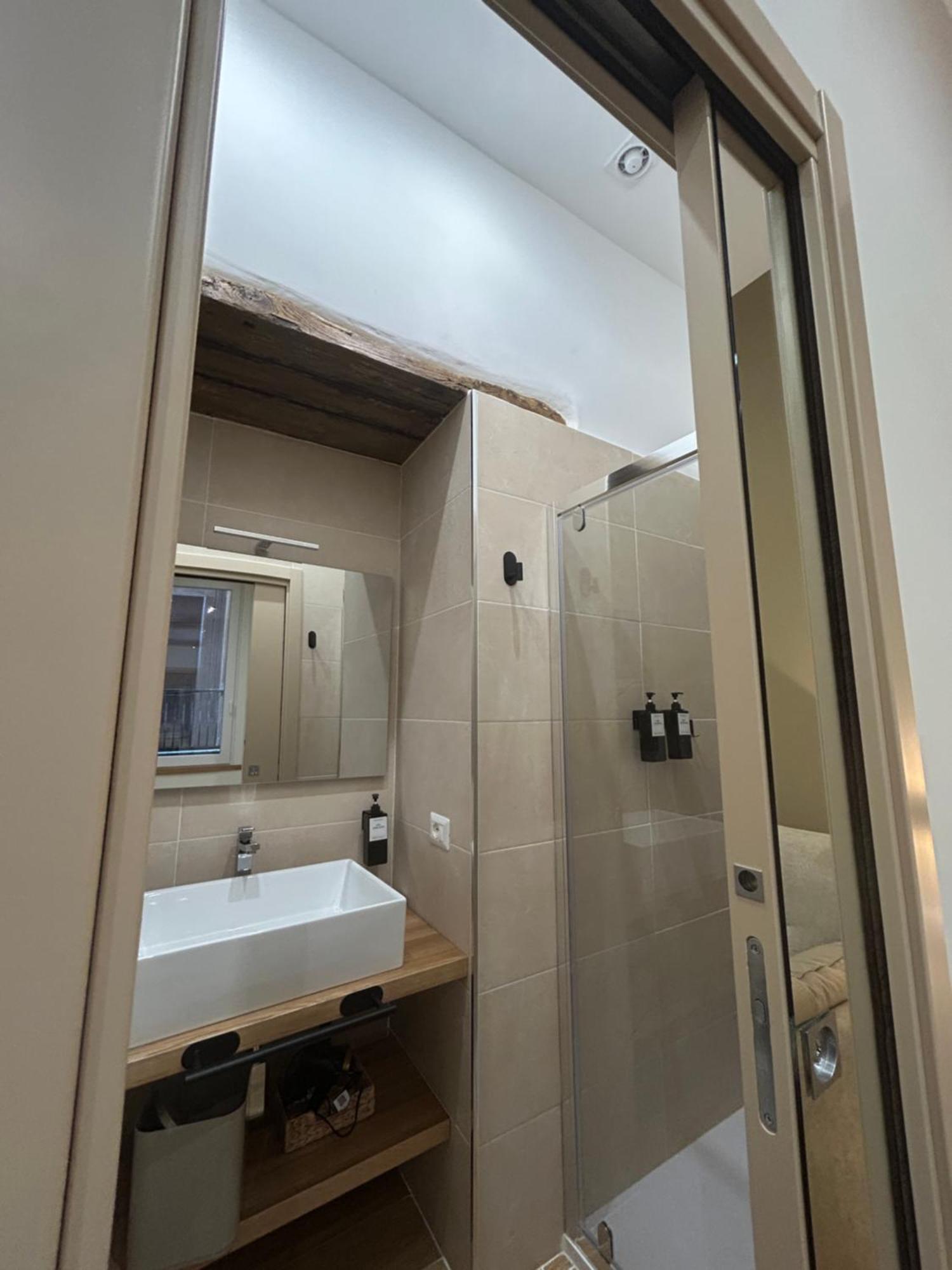 נאפולי Somnia Luxury Rooms מראה חיצוני תמונה
